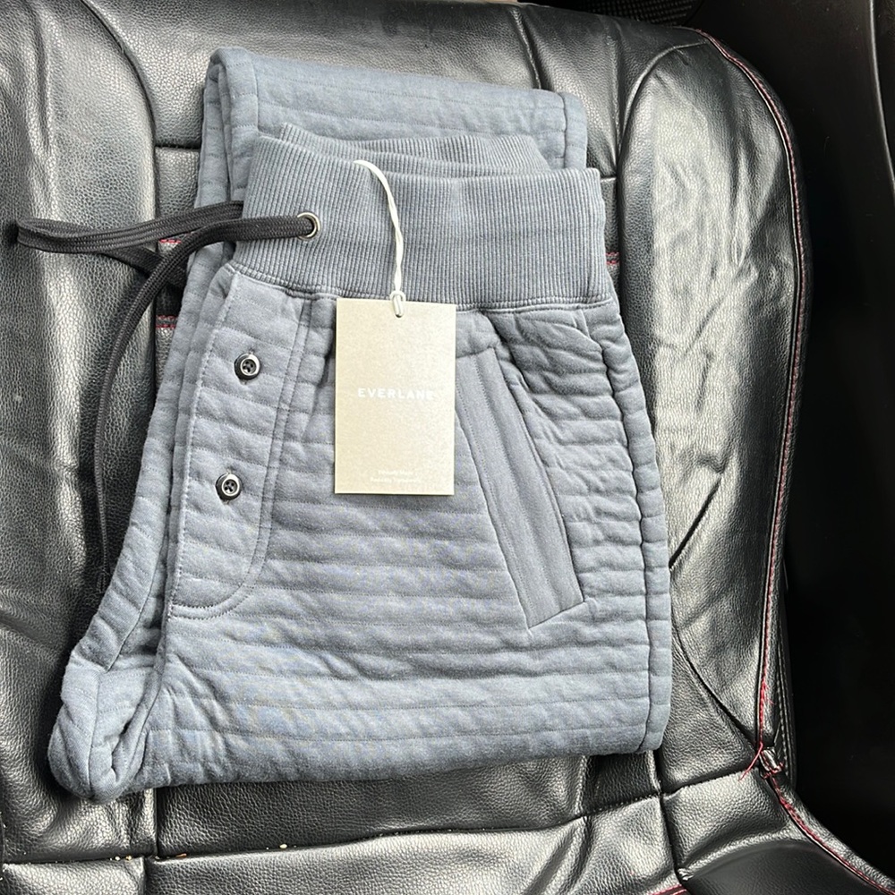 Everlane The Organic Cotton Quilted Jogger